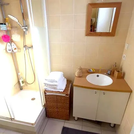 Maison Conviviale En Pleine Nature A Greoux-les-bains, 3 *