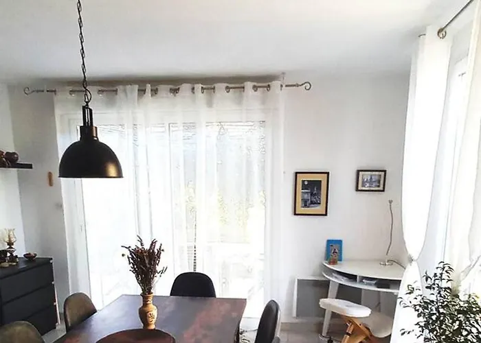 Maison Conviviale En Pleine Nature A Greoux-les-bains, 3 Holiday home