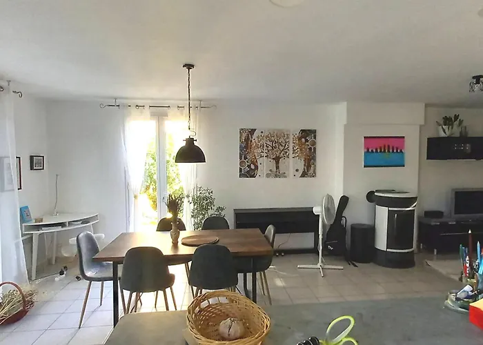 Maison Conviviale En Pleine Nature A Greoux-les-bains, 3