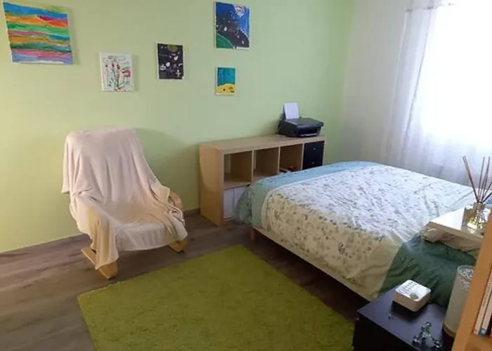 Maison Conviviale En Pleine Nature A Greoux-les-bains, 3 Holiday home *