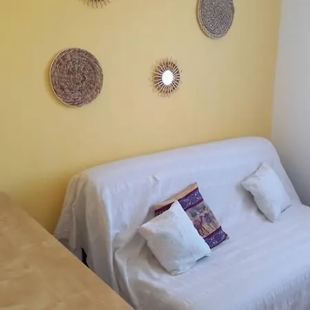 Maison Conviviale En Pleine Nature A Greoux-les-bains, 3 Holiday home Greoux-les-Bains