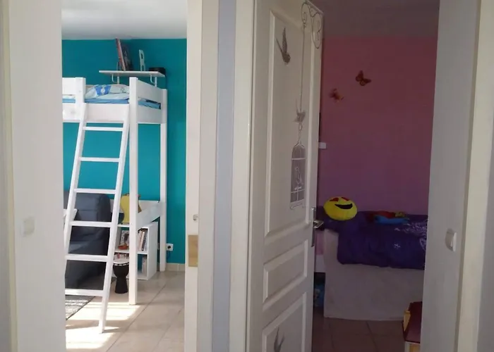 Maison Conviviale En Pleine Nature A Greoux-les-bains, 3 Holiday home *